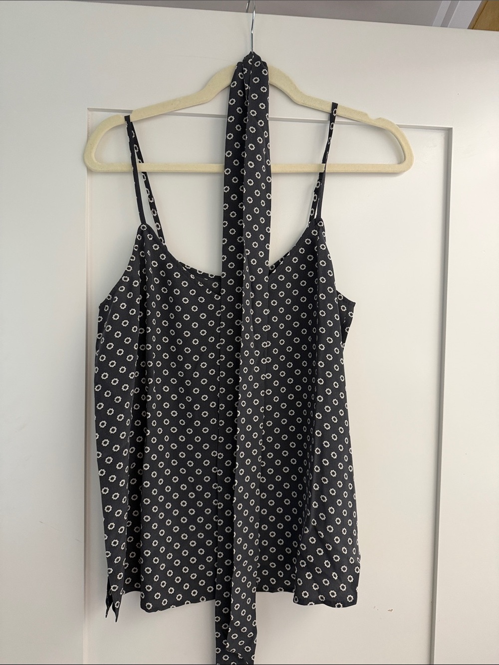 NWT Ag Adriano Goldschmied gray Floral Dot V-Neck silk cami top with scarf tie